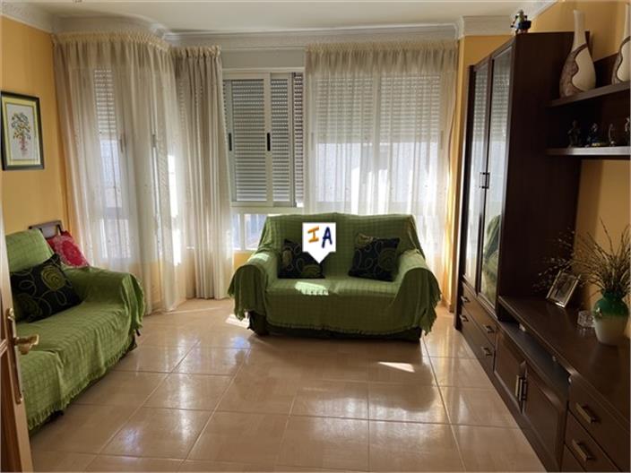 House in Castillo de Locubin - Image 4