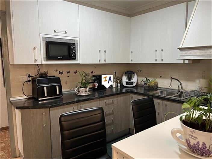 House in Castillo de Locubin - Image 5